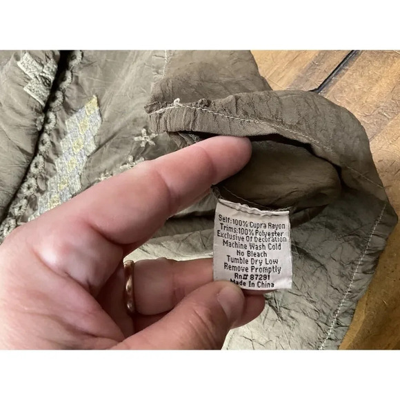 Johnny Was Joulette Olive Green Embroidered Tunic Size Small - Picture 9 of 12